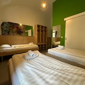 Housingplus Bed and breakfast