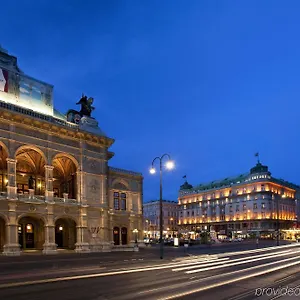 Szálloda Bristol, A Luxury Collection Hotel,