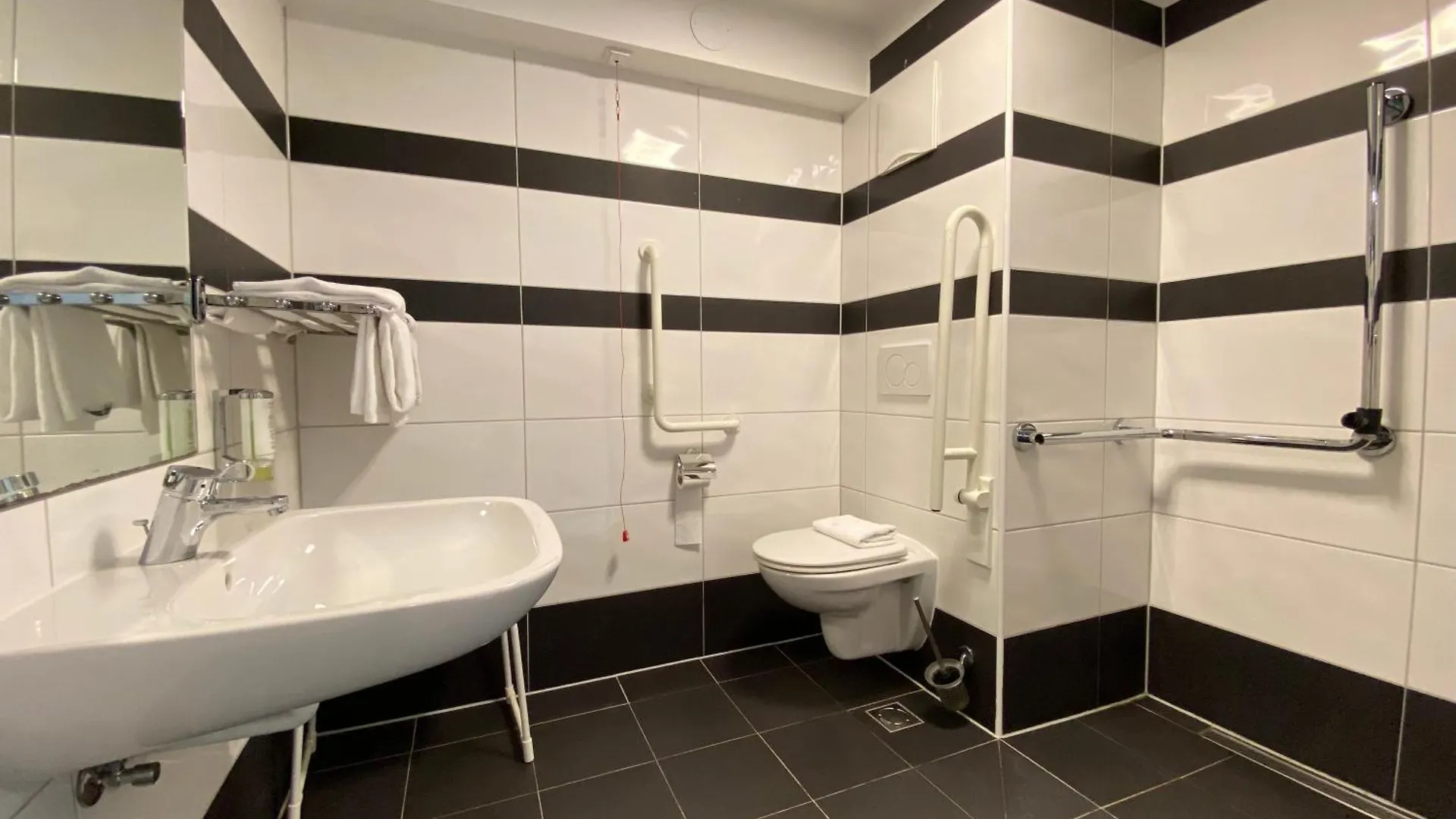 Design & Budget Hotel Wien Schoenbrunn 3*, Vienna Austria