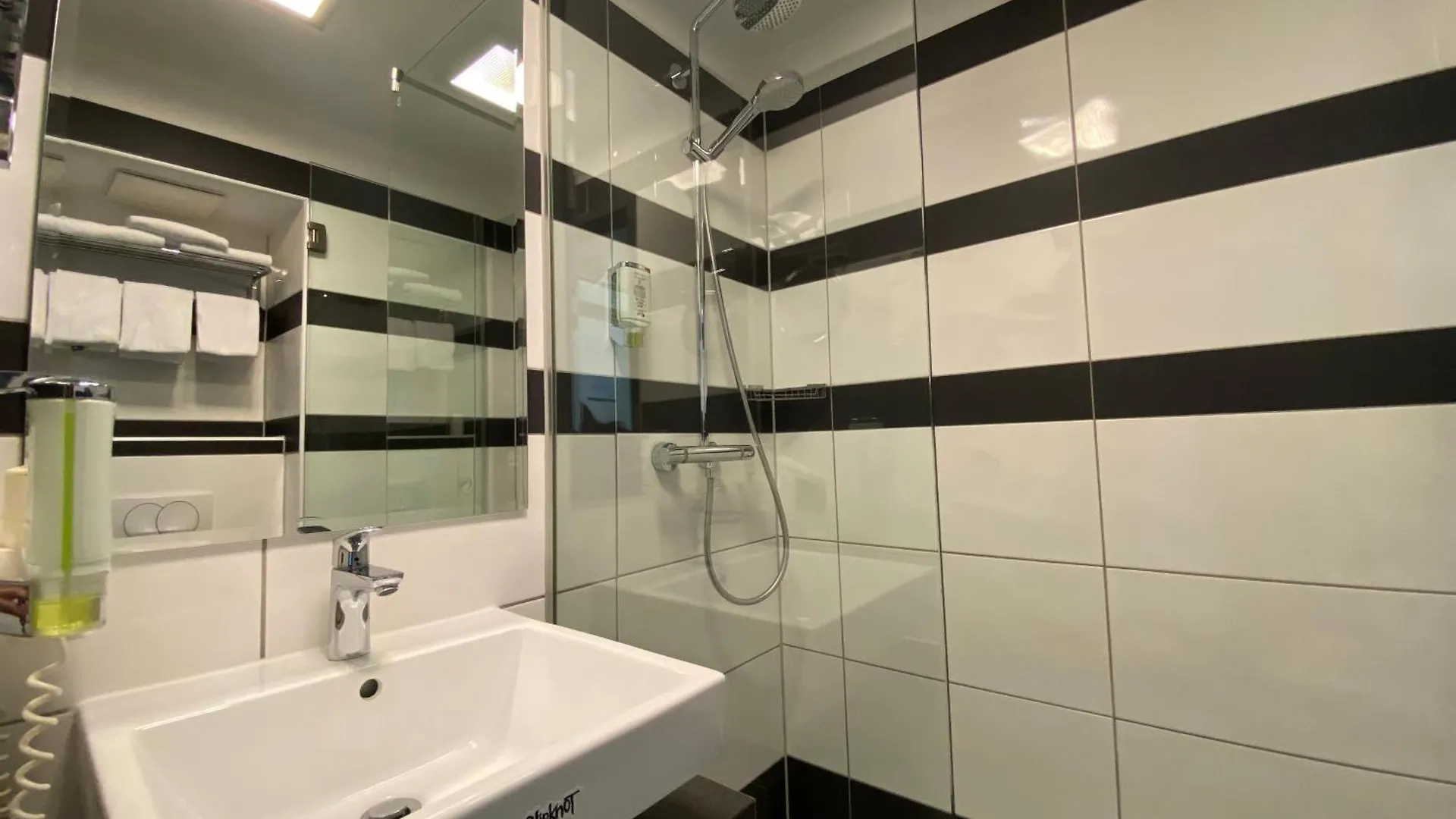 Design & Budget Hotel Wien Schoenbrunn Vienna