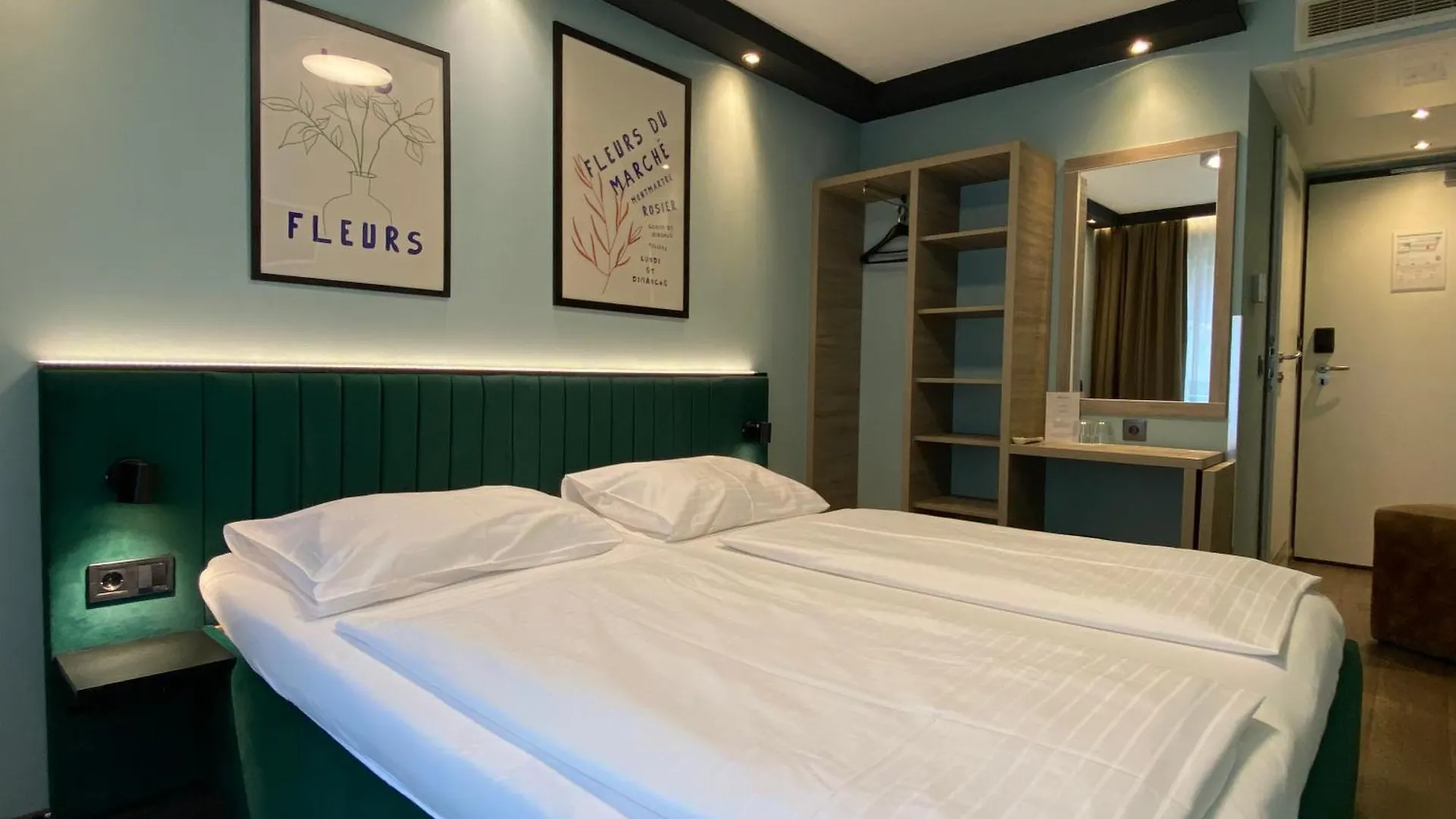 Design & Budget Hotel Wien Schoenbrunn 3*, Vienna
