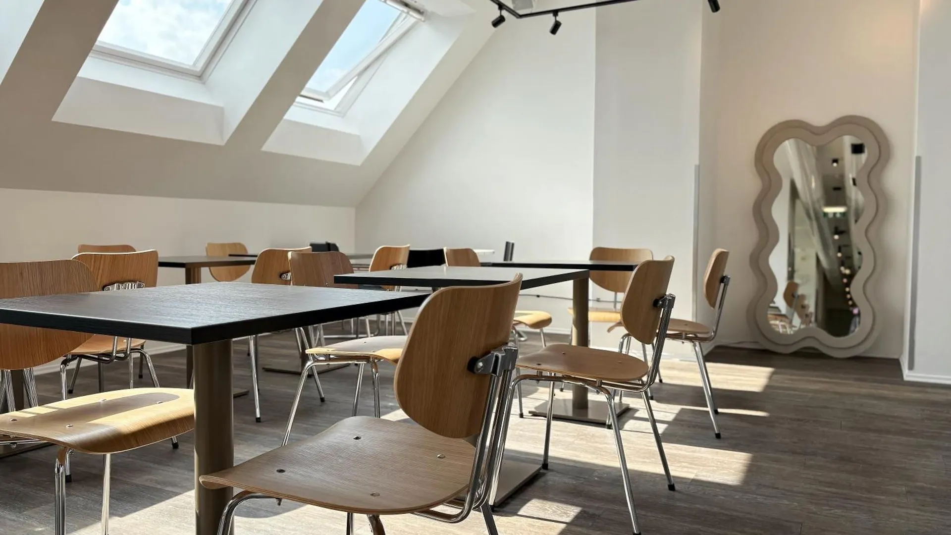Design & Budget Hotel Wien Schoenbrunn 3*, Vienna Austria