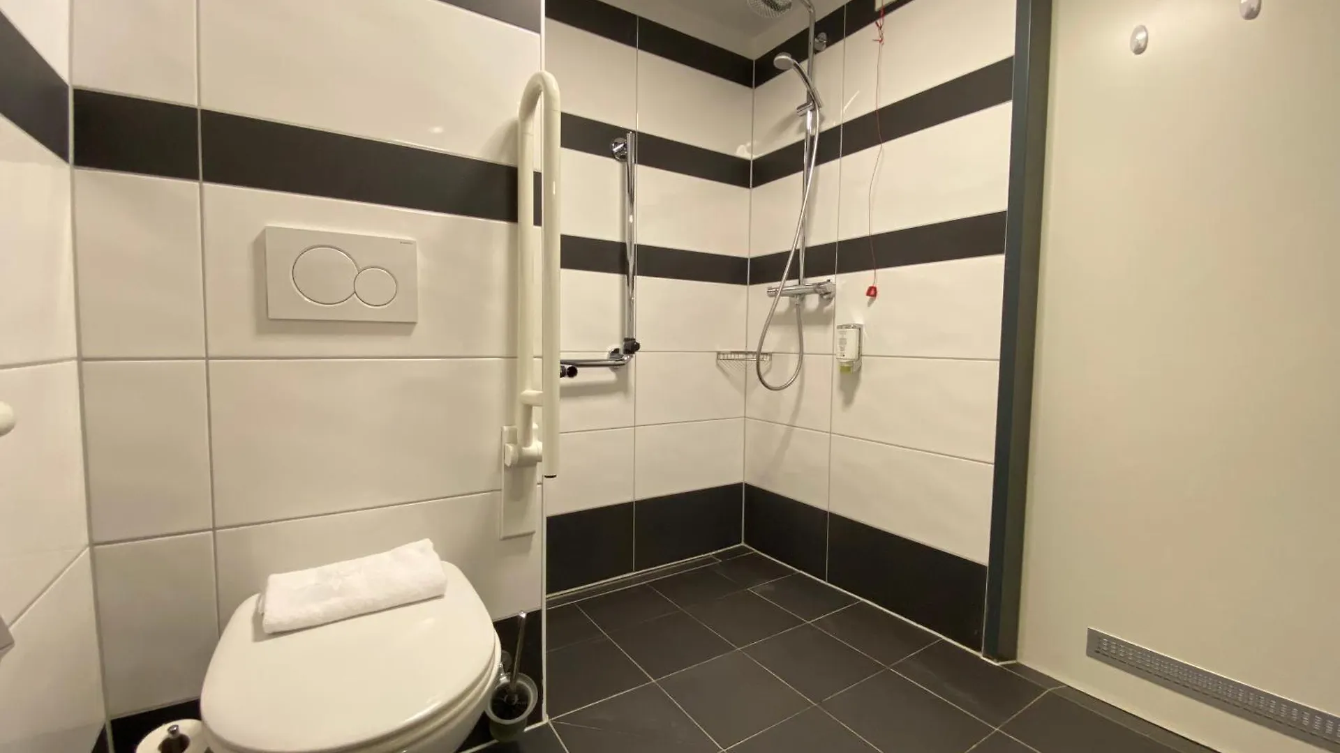 Design & Budget Hotel Wien Schoenbrunn  Viena